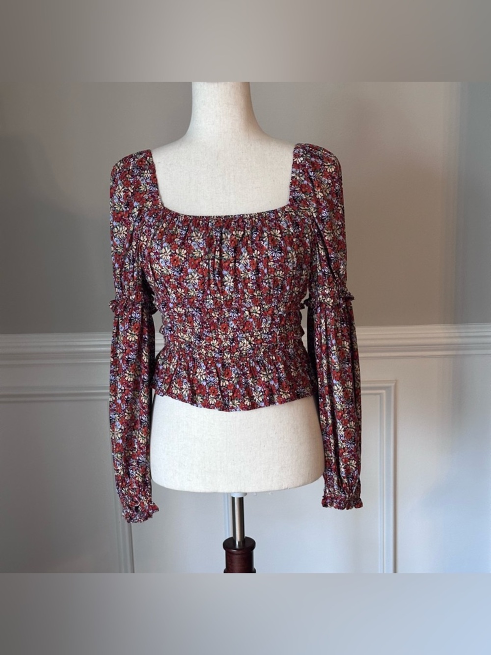 NEW Easel Floral Bohemian Peplum Top size Small